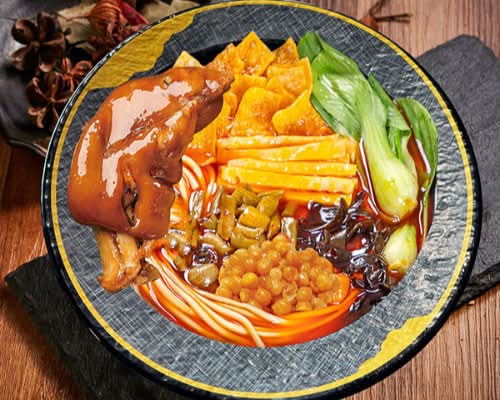 猪脚螺蛳粉Luosi Rice Ndle with Braised Pork Feet